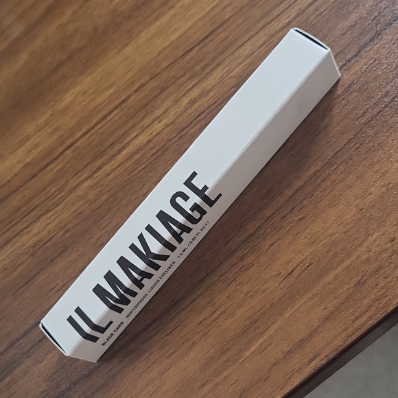 IL MAKIAGE Liquid Eye Liner Waterproof - Picture 3 of 3